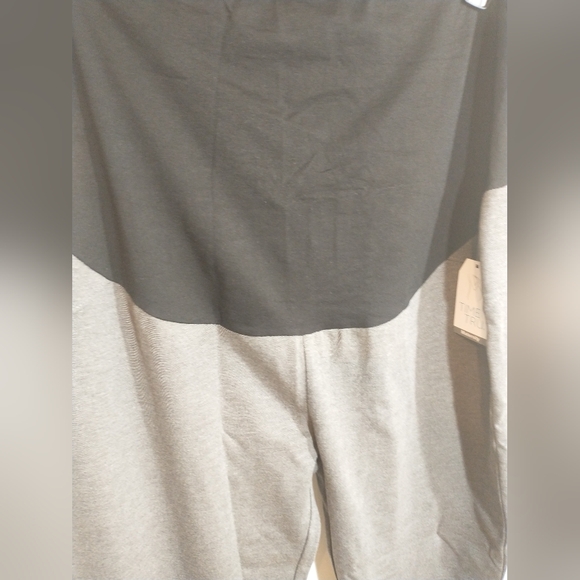 Time and Tru Maternity Comfort Belly Band Ponte Legging Gray Color SIZE XXL (20) - Picture 9 of 12